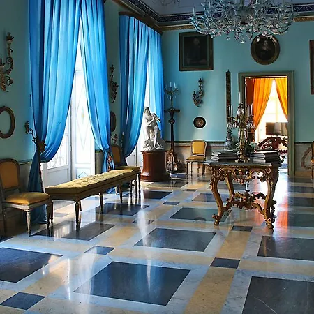 La Bella *